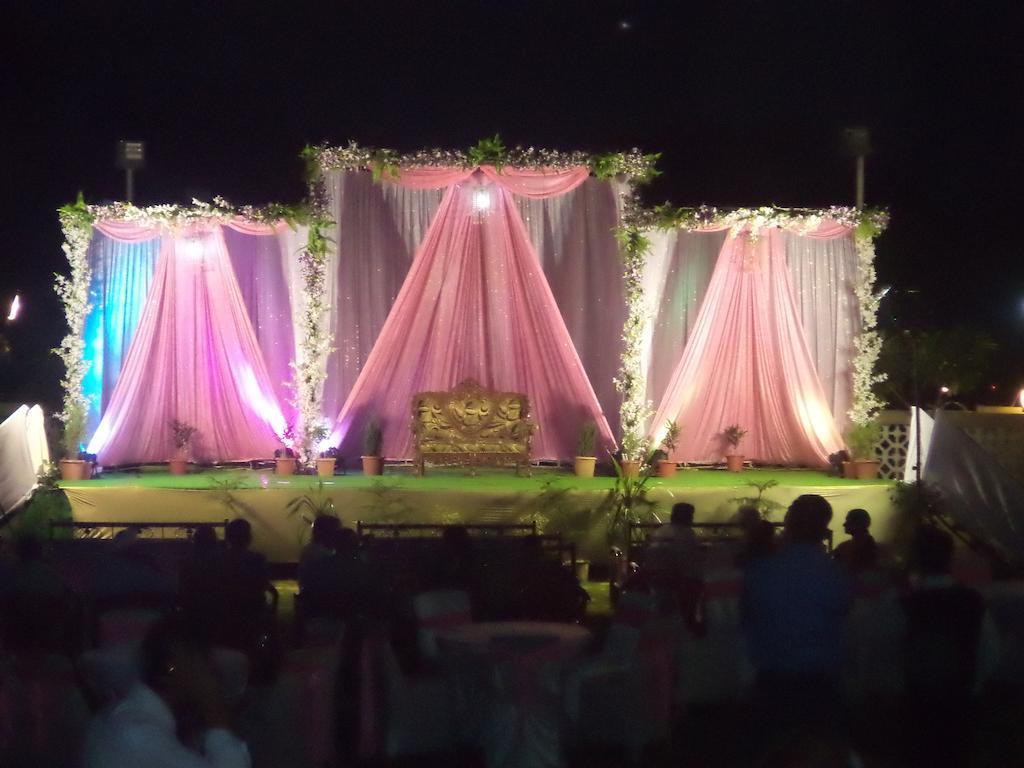 Tanarika Resort Bhusāwal Exteriör bild