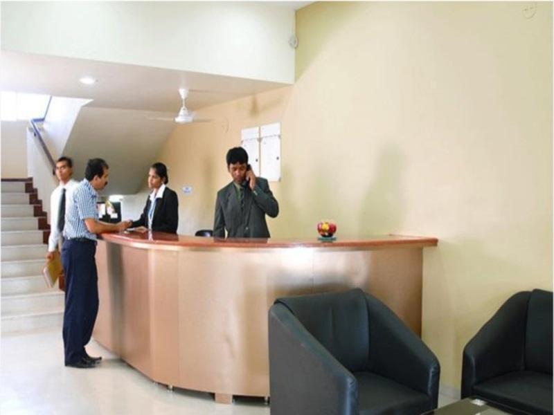 Tanarika Resort Bhusāwal Exteriör bild